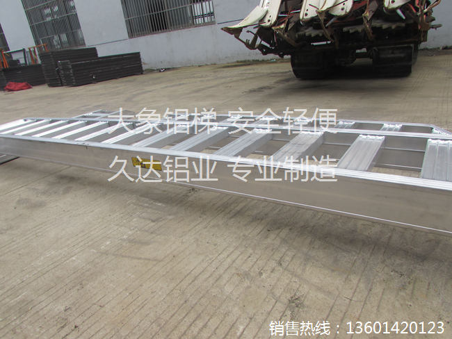 深圳选用合适的铝合金梯子，应该注意那些？